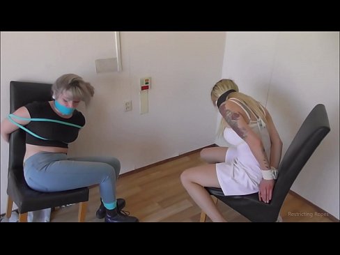 ❤️ Toksomaniulo / ligita kaj buŝoŝtopita / junulino en mizero ❤️❌ Bonega porno ĉe ni % eo.space-assistant.ru% ❌